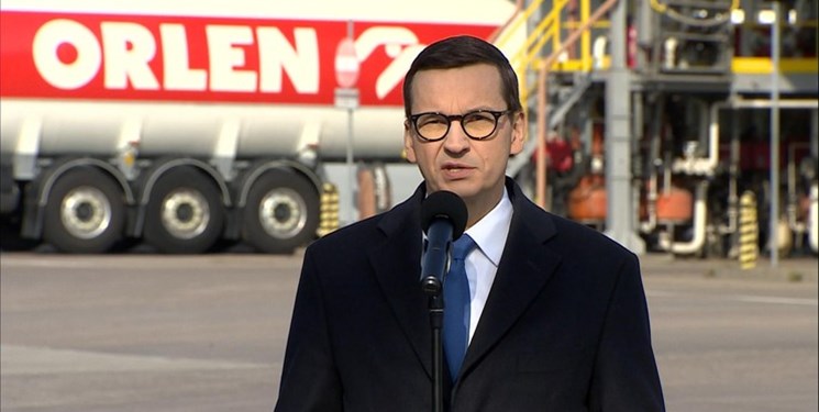 لهستان: هر کاری می‌کنیم تا استفاده از نفت روسیه  متوقف شود